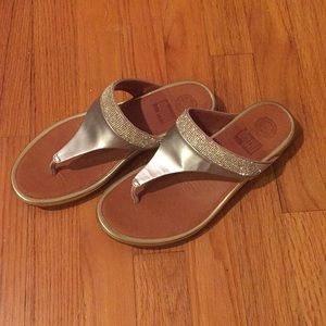 FitFlop Gold Crystal Thong wedge Brand New Size 8